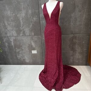 jovani prom dress gown read sparkling sleeveless V-nevk  size 2